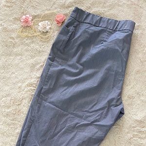 Rob & Ali summer capris - navy